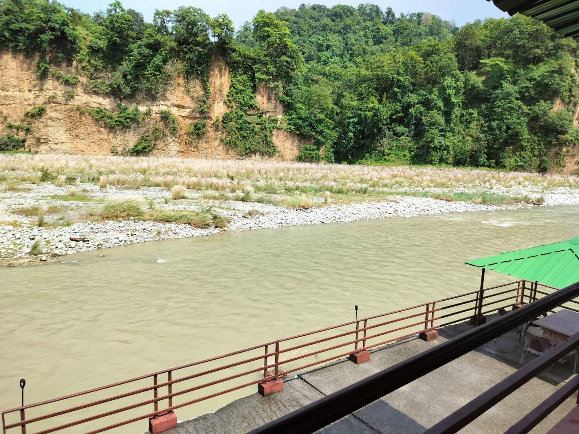 Bel-La Monde Hotel "Riverside" - Jim Corbett Garjia Dış mekan fotoğraf