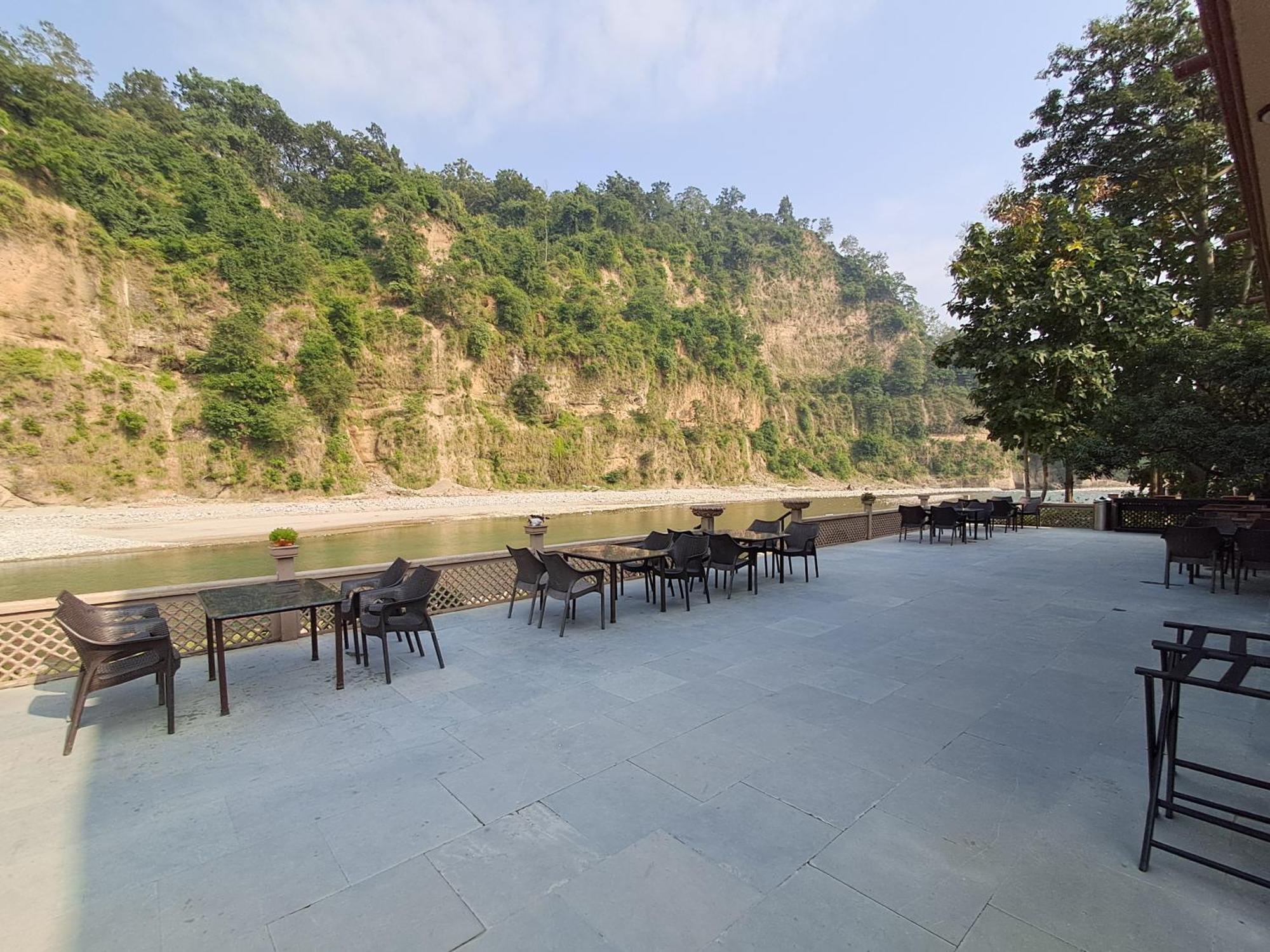 Bel-La Monde Hotel "Riverside" - Jim Corbett Garjia Dış mekan fotoğraf
