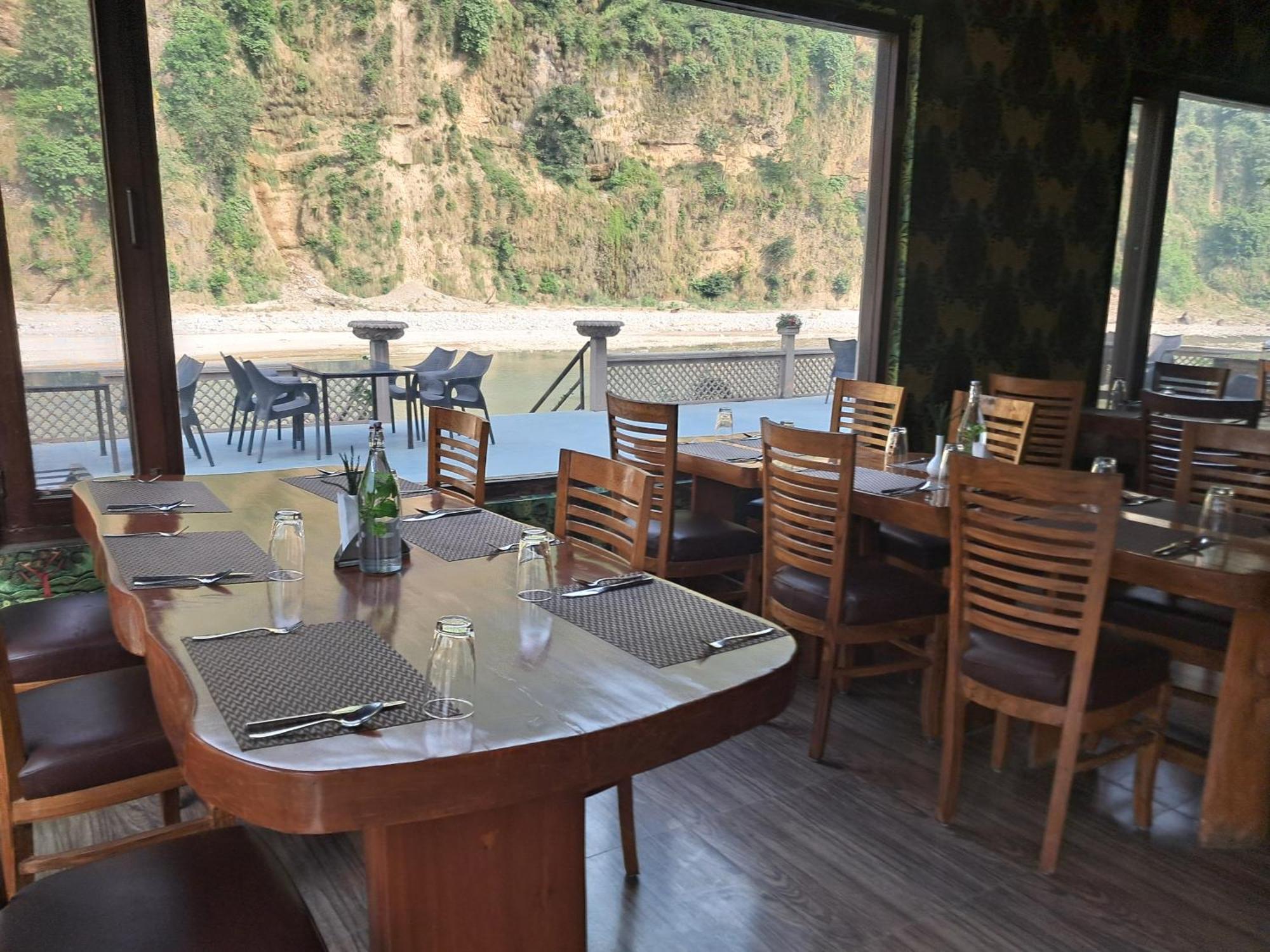 Bel-La Monde Hotel "Riverside" - Jim Corbett Garjia Dış mekan fotoğraf