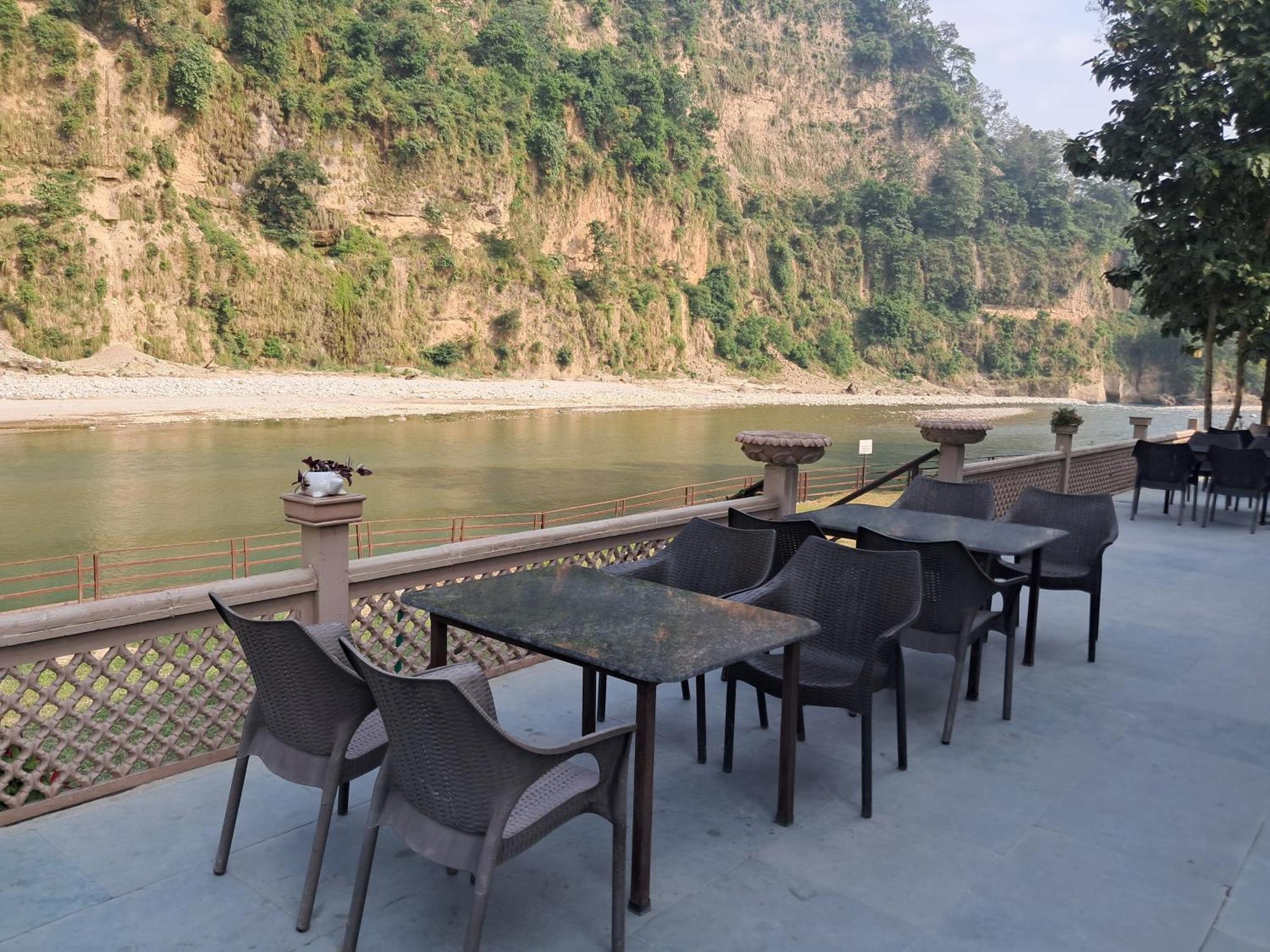 Bel-La Monde Hotel "Riverside" - Jim Corbett Garjia Dış mekan fotoğraf