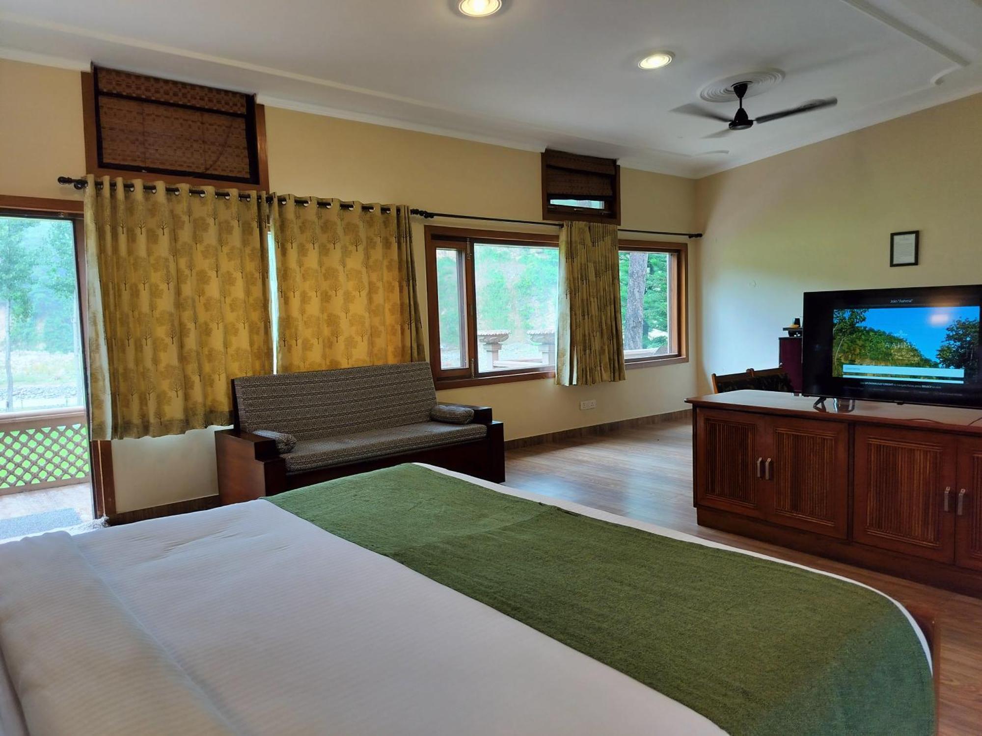 Bel-La Monde Hotel "Riverside" - Jim Corbett Garjia Dış mekan fotoğraf