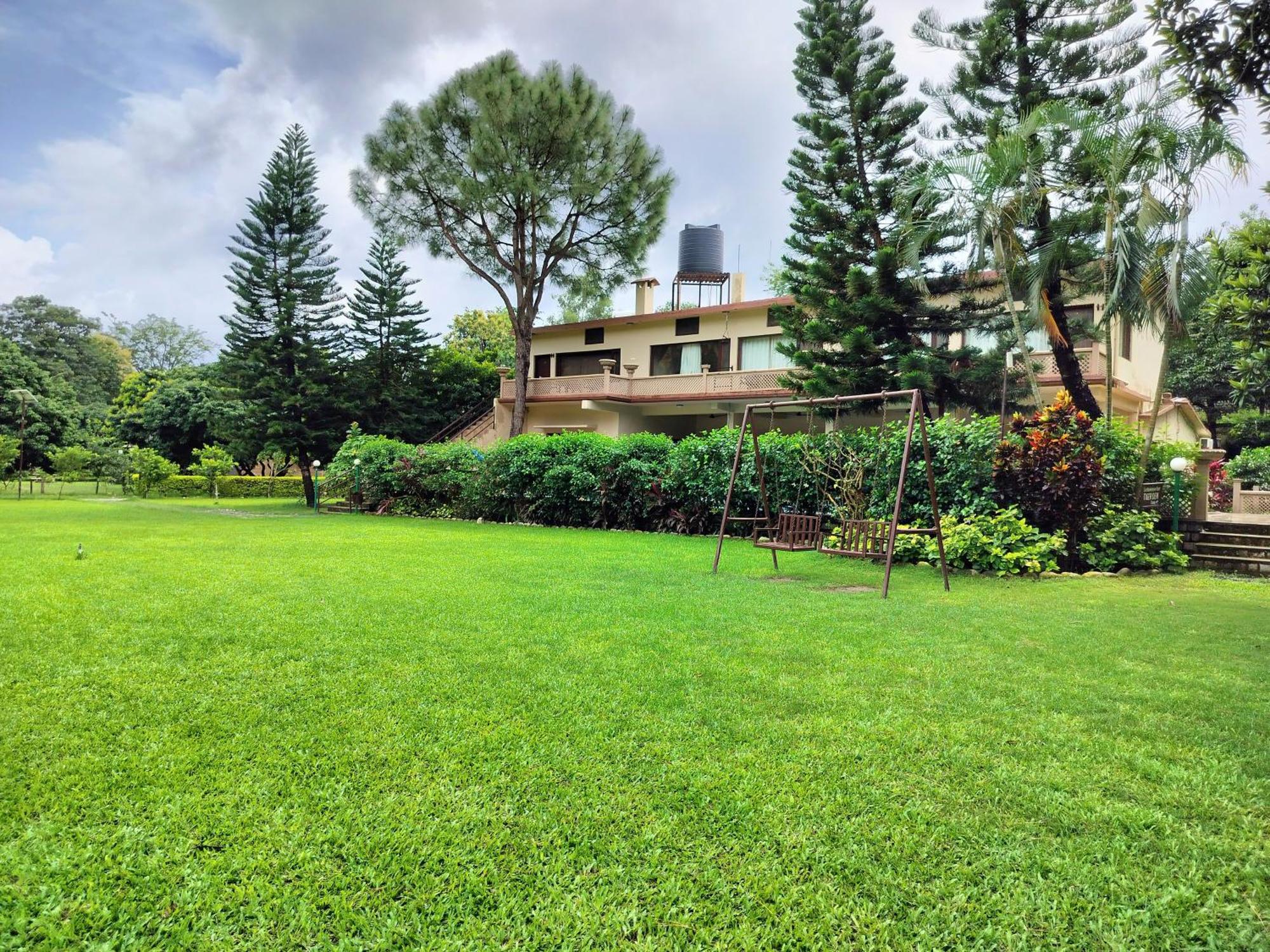 Bel-La Monde Hotel "Riverside" - Jim Corbett Garjia Dış mekan fotoğraf