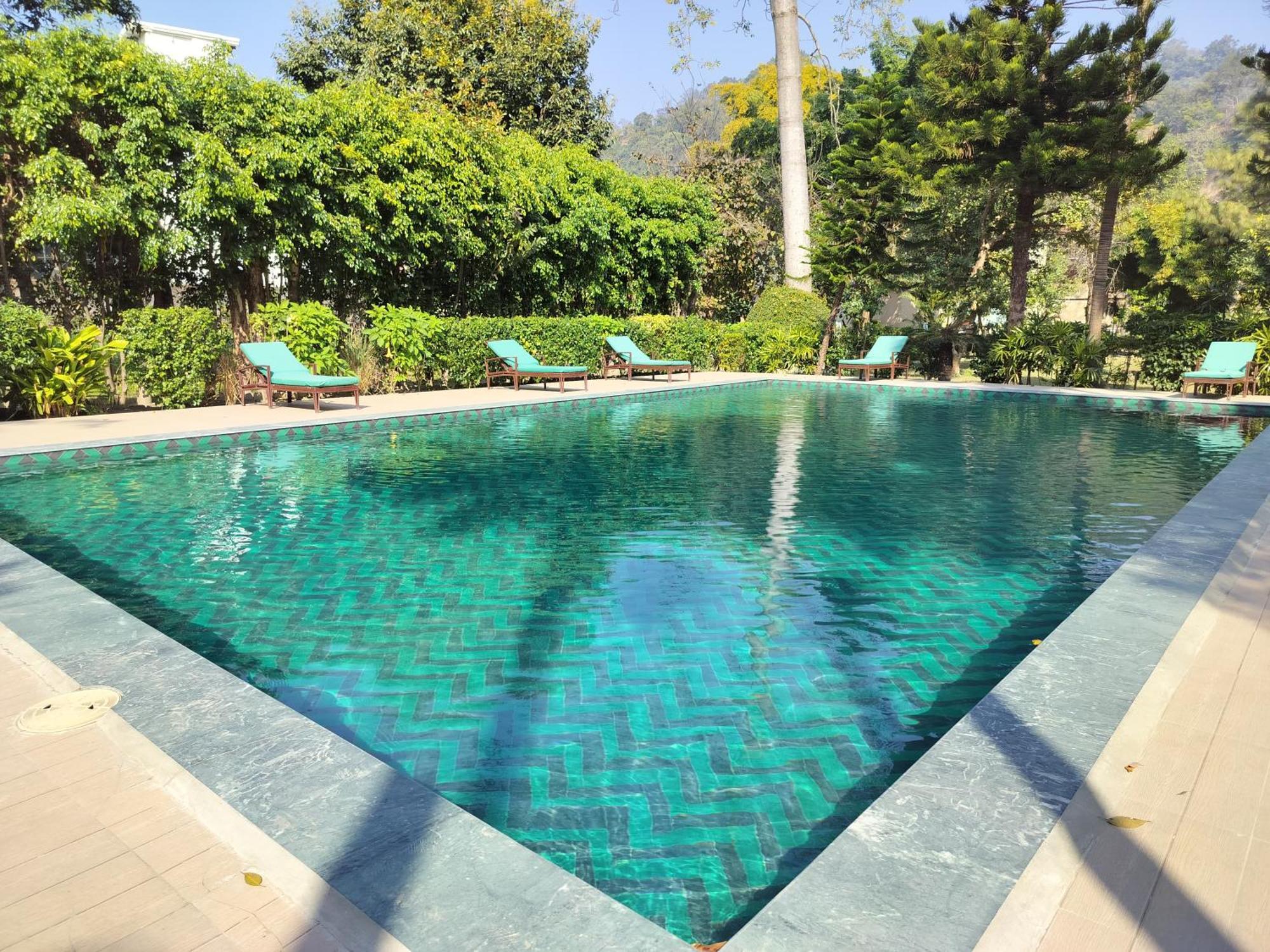 Bel-La Monde Hotel "Riverside" - Jim Corbett Garjia Dış mekan fotoğraf